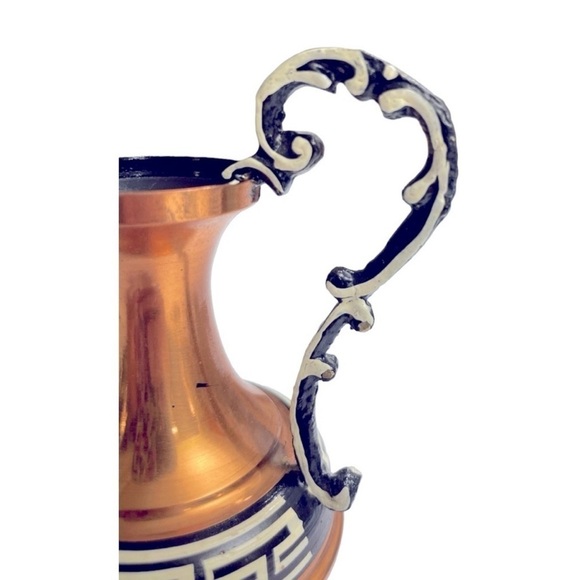 Vintage Hand Painted
Copper/Brass 6" Bud Vase
Made in Greece - Picture 9 of 12